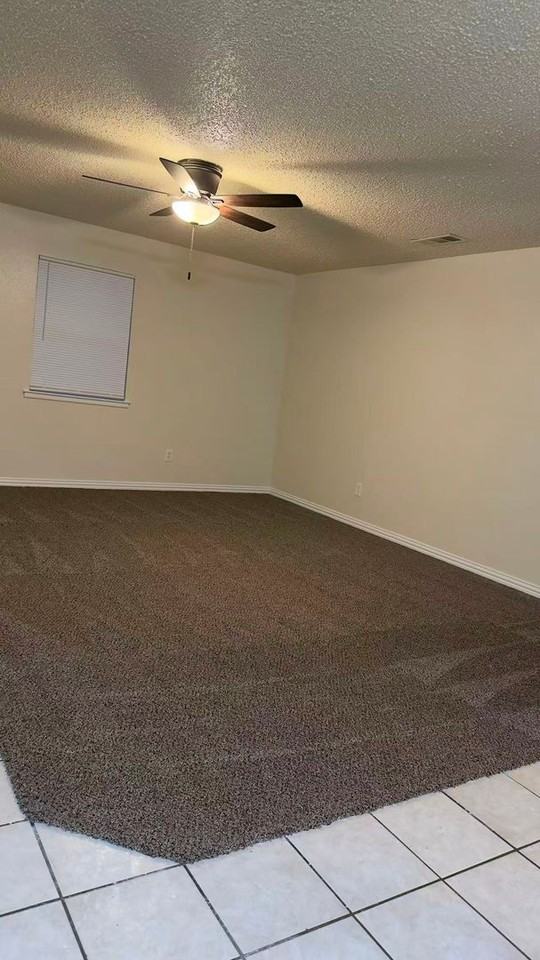 552 Trout St - Photo 2 of 9