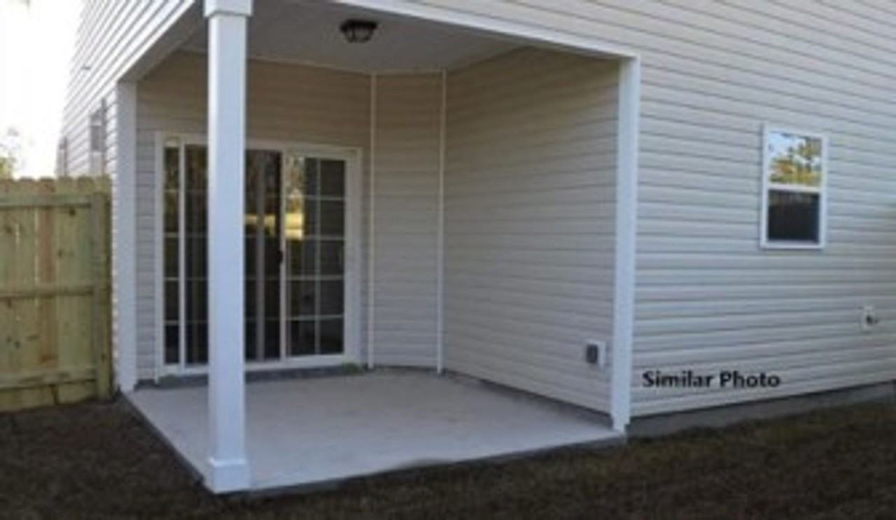 290 Currituck Dr - Photo 2 of 3
