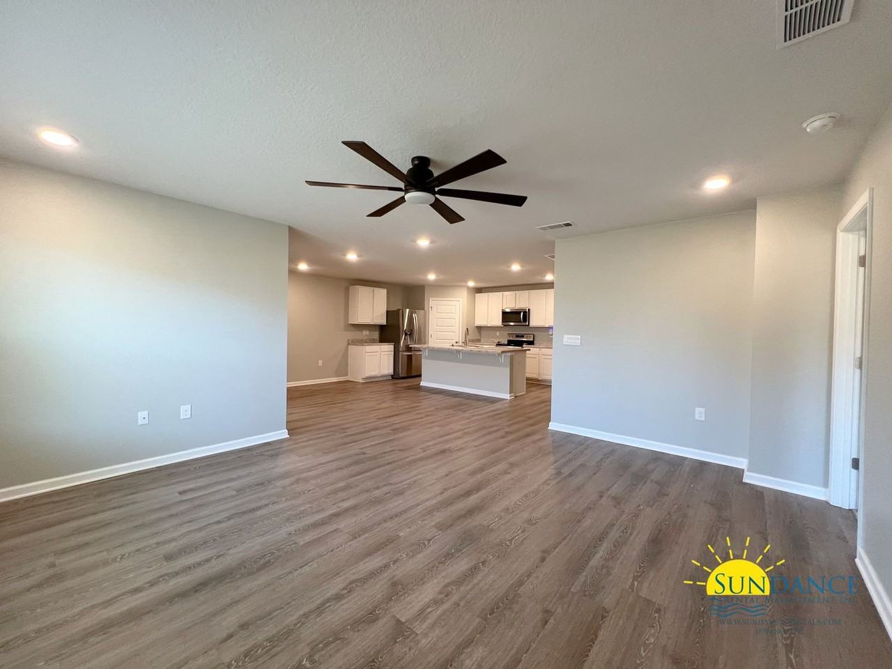 302 Flounder St - Photo 3 of 28