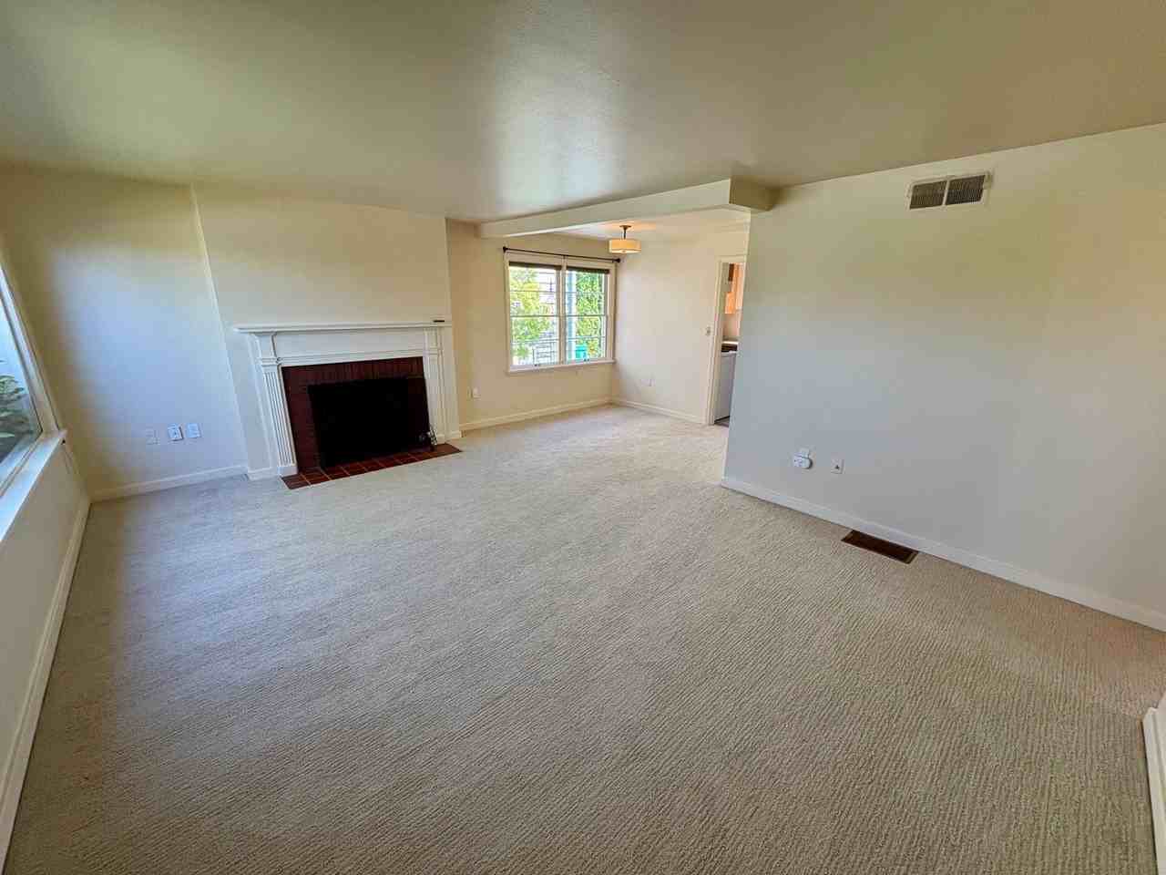 3038 W Viewmont Way W - Photo 6 of 16