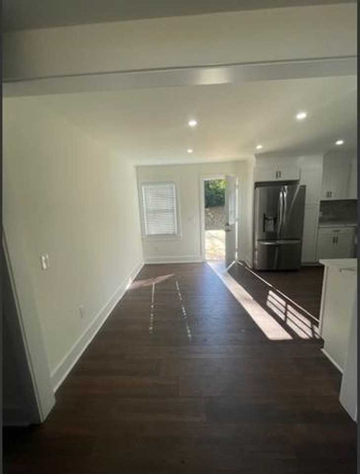 1500 Starbrook Dr - Photo 3 of 13