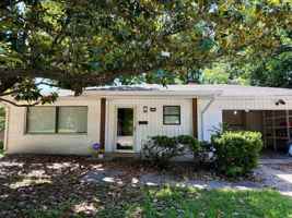 featured image of 4520 E 49th St