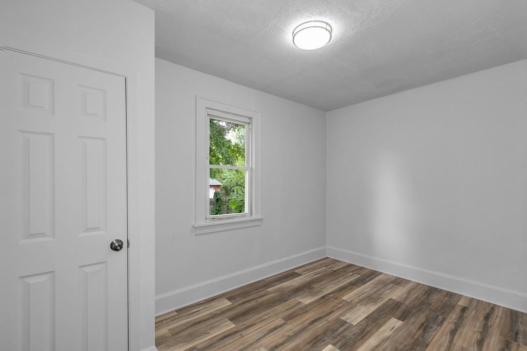 3033 Dewey Pl Sw #2 - Photo 3 of 9