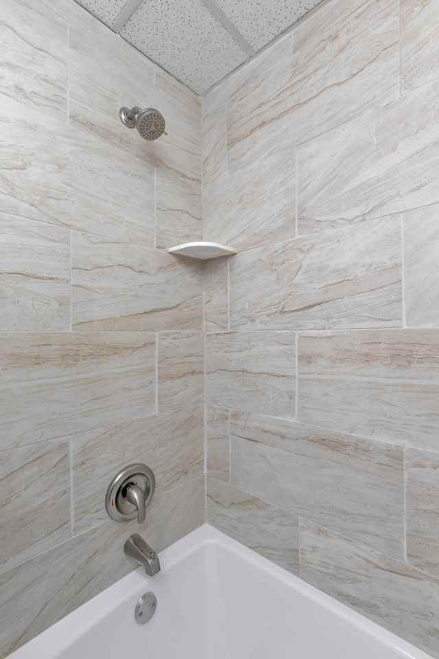 3033 Dewey Pl Sw #2 - Photo 6 of 9