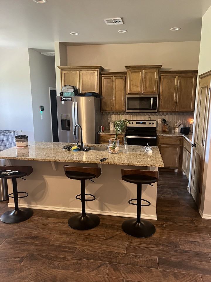 2209 E Grassland Ln - Photo 3 of 9