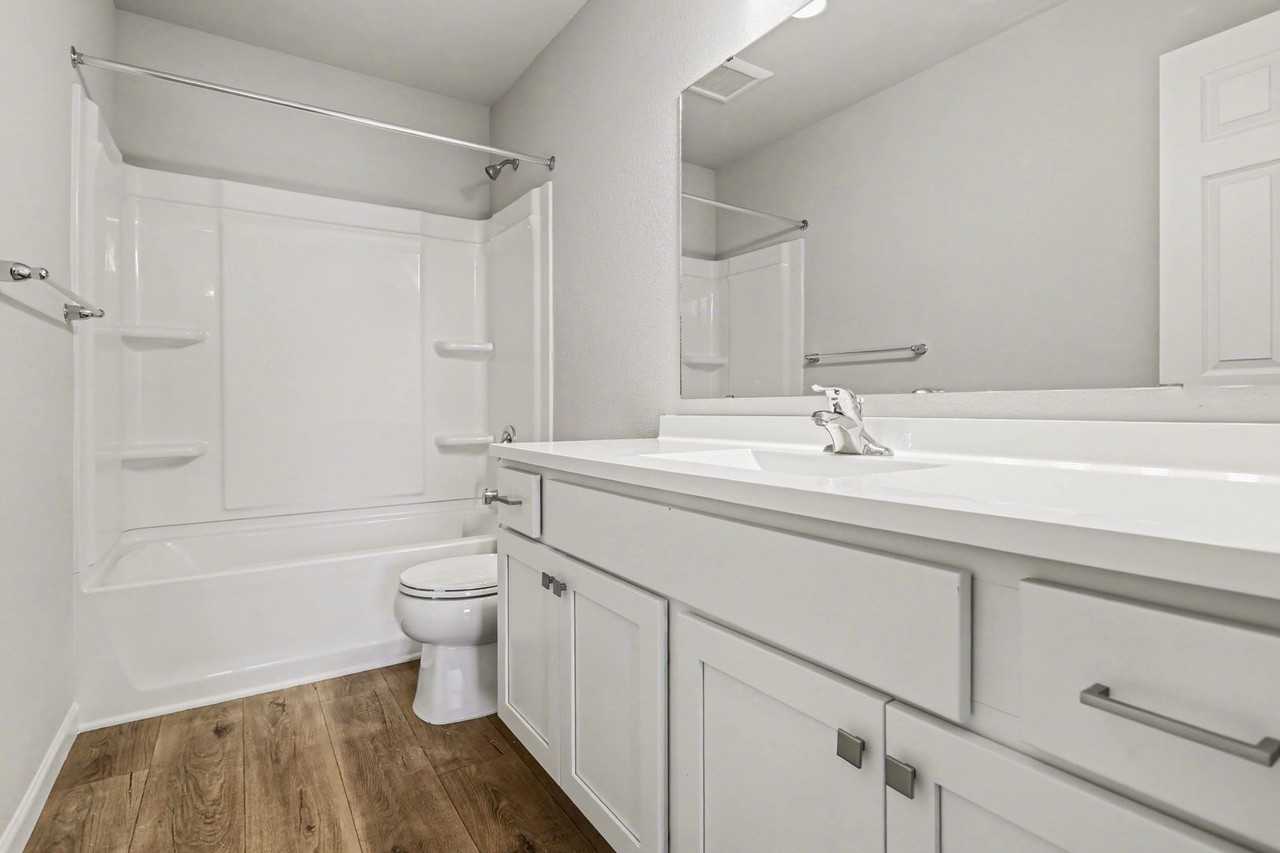 1030 Maple Ave - Photo 6 of 22
