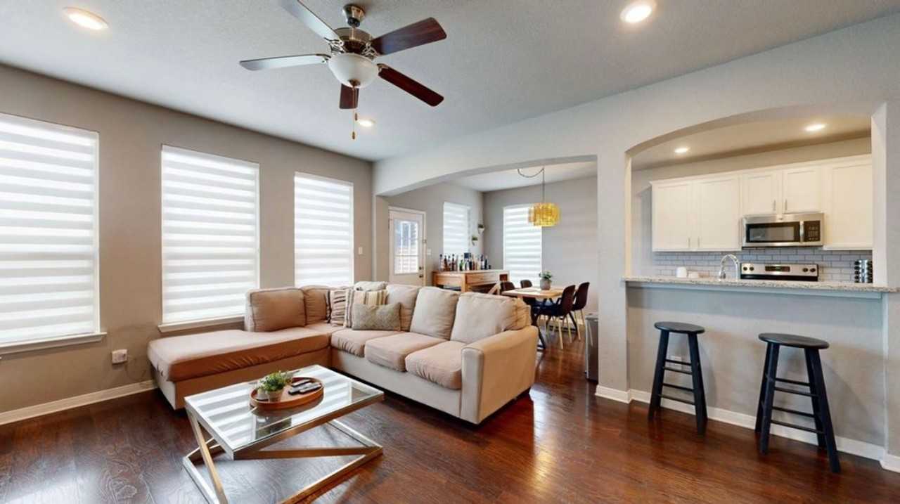 3602 Addison St - Photo 3 of 15
