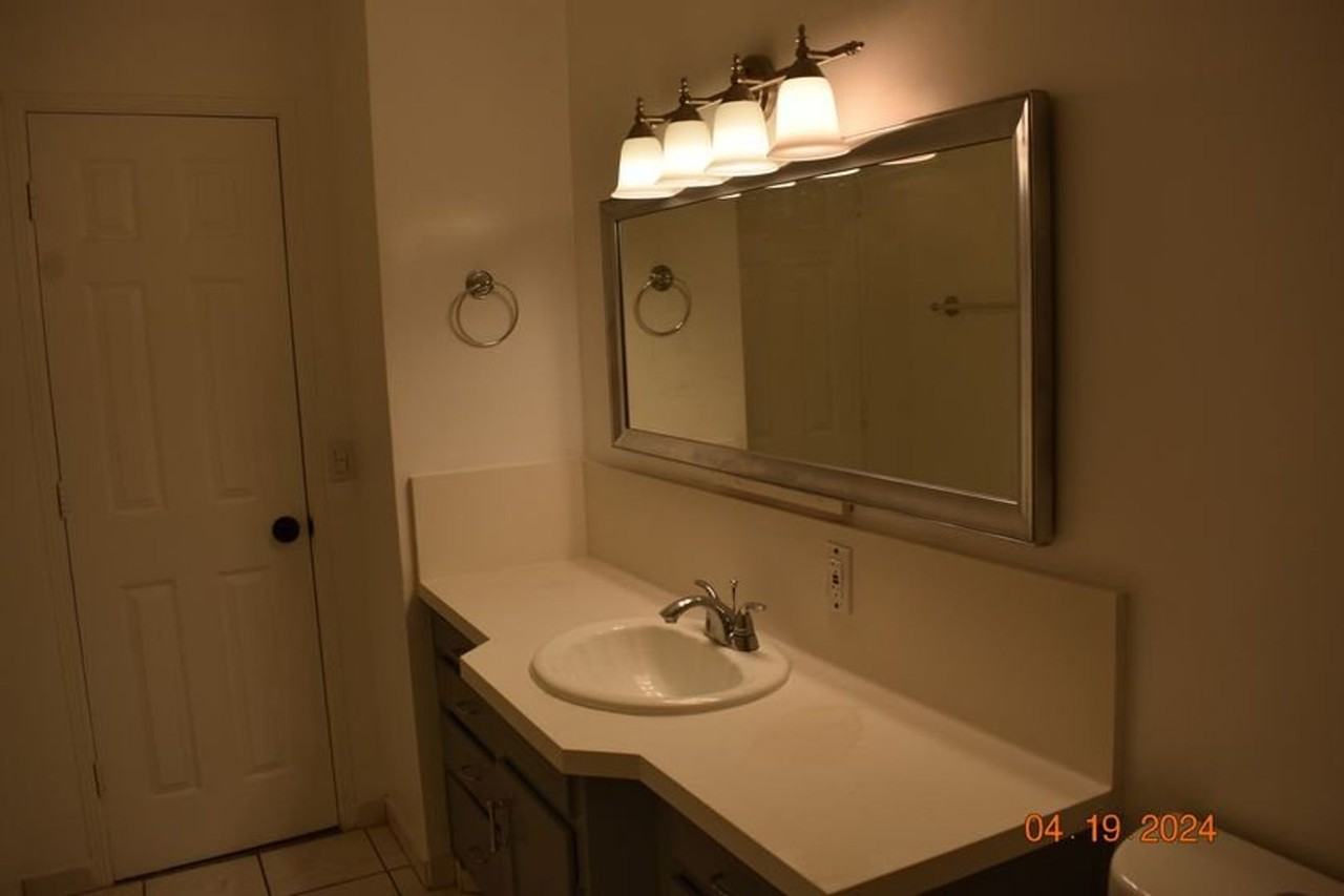 137 F St #A - Photo 6 of 12