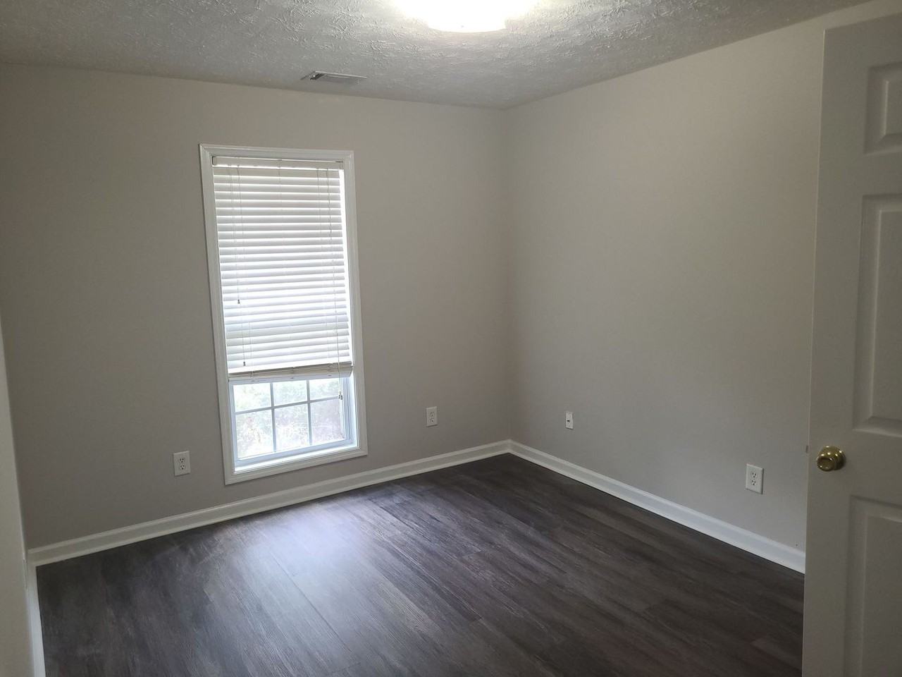 7005 Hunter Hill Ct - Photo 7 of 13