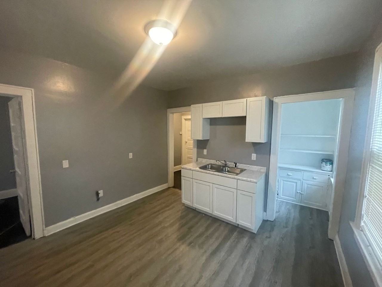 1515-1517 N 32nd St. (Duplex) - Photo 4 of 16