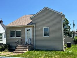 featured image of 301 S Thornwood Ave