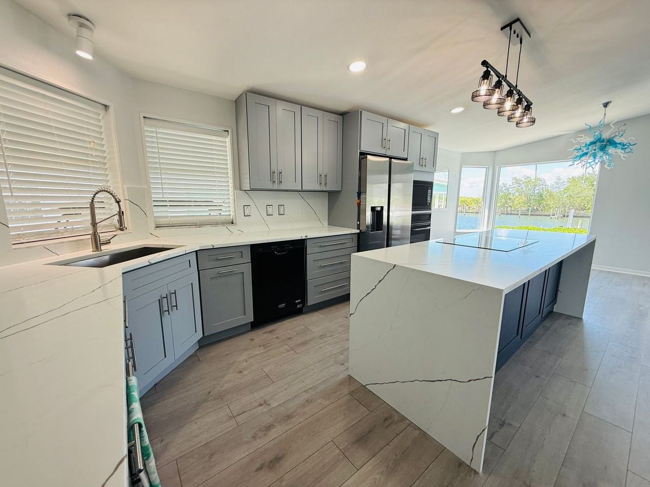 4851 4851 W. Gandy Blvd. Canal 5 - Photo 6 of 50