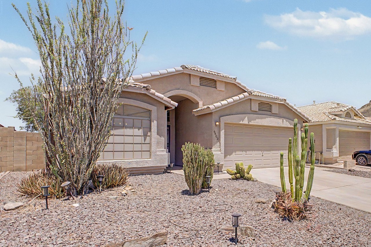 6602 W Desert Hollow Dr - Photo 6 of 37