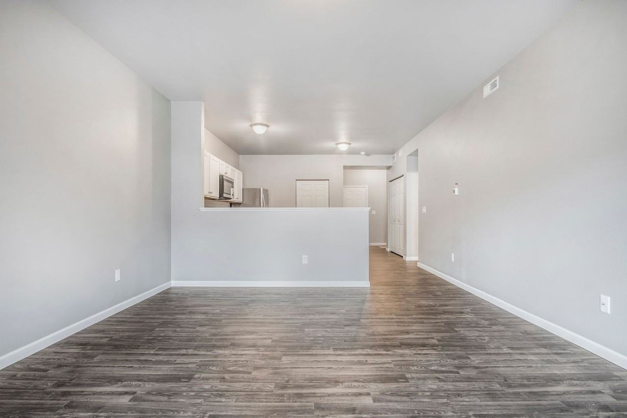 611 W Marion St #8 - Photo 6 of 23