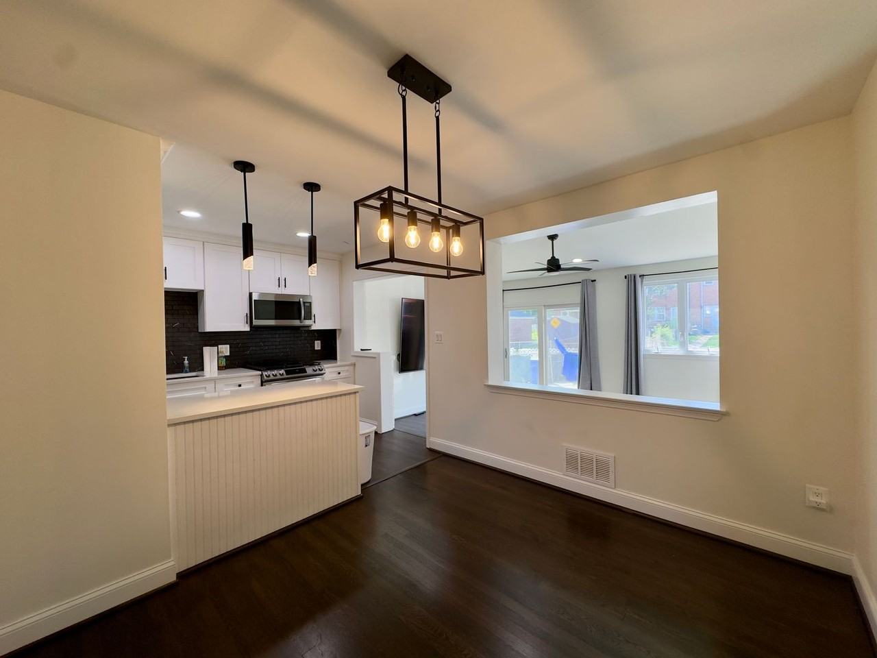 7319 Conley St - Photo 6 of 30