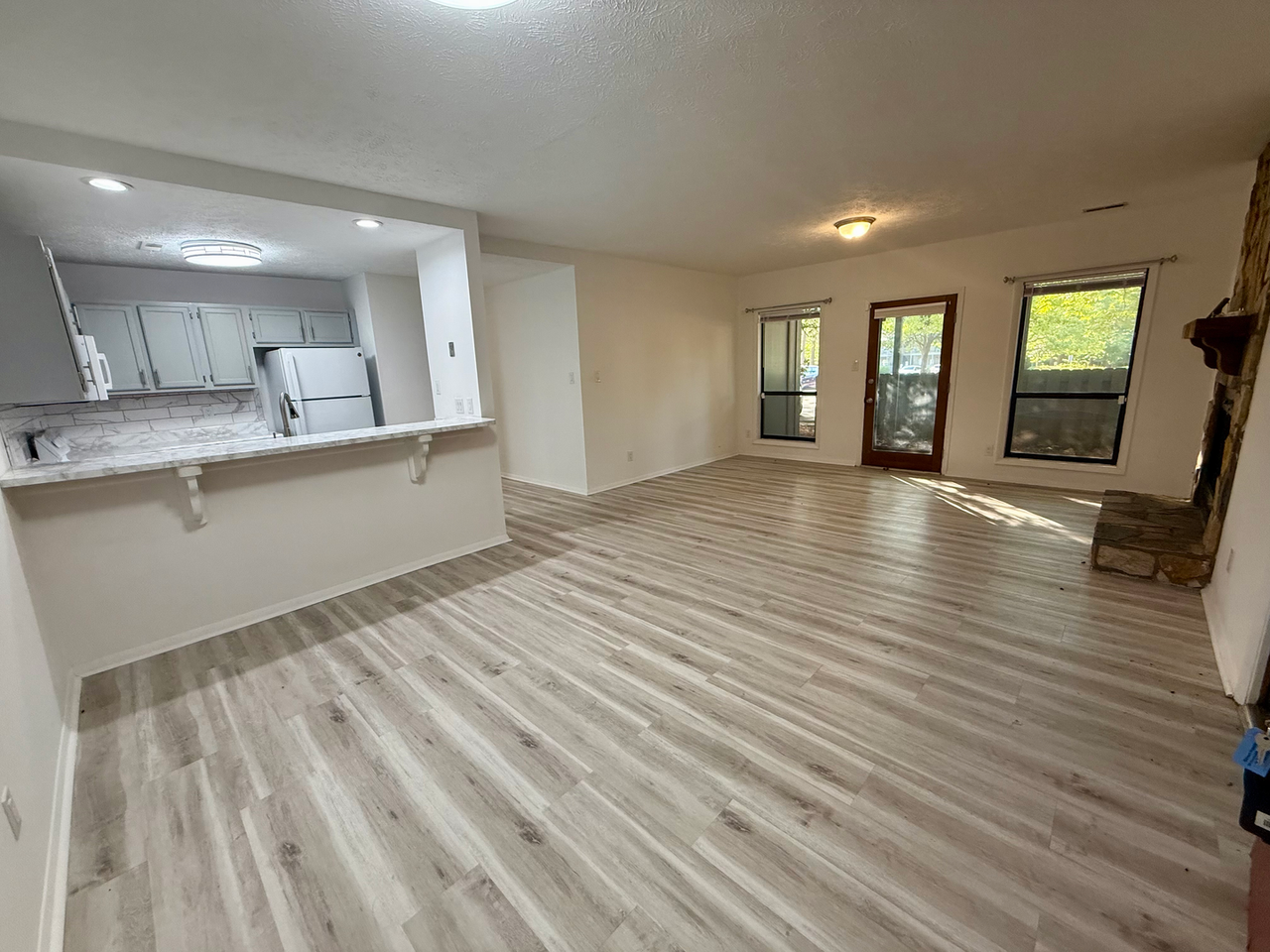 1882 Tryon Dr #4 - Photo 5 of 19