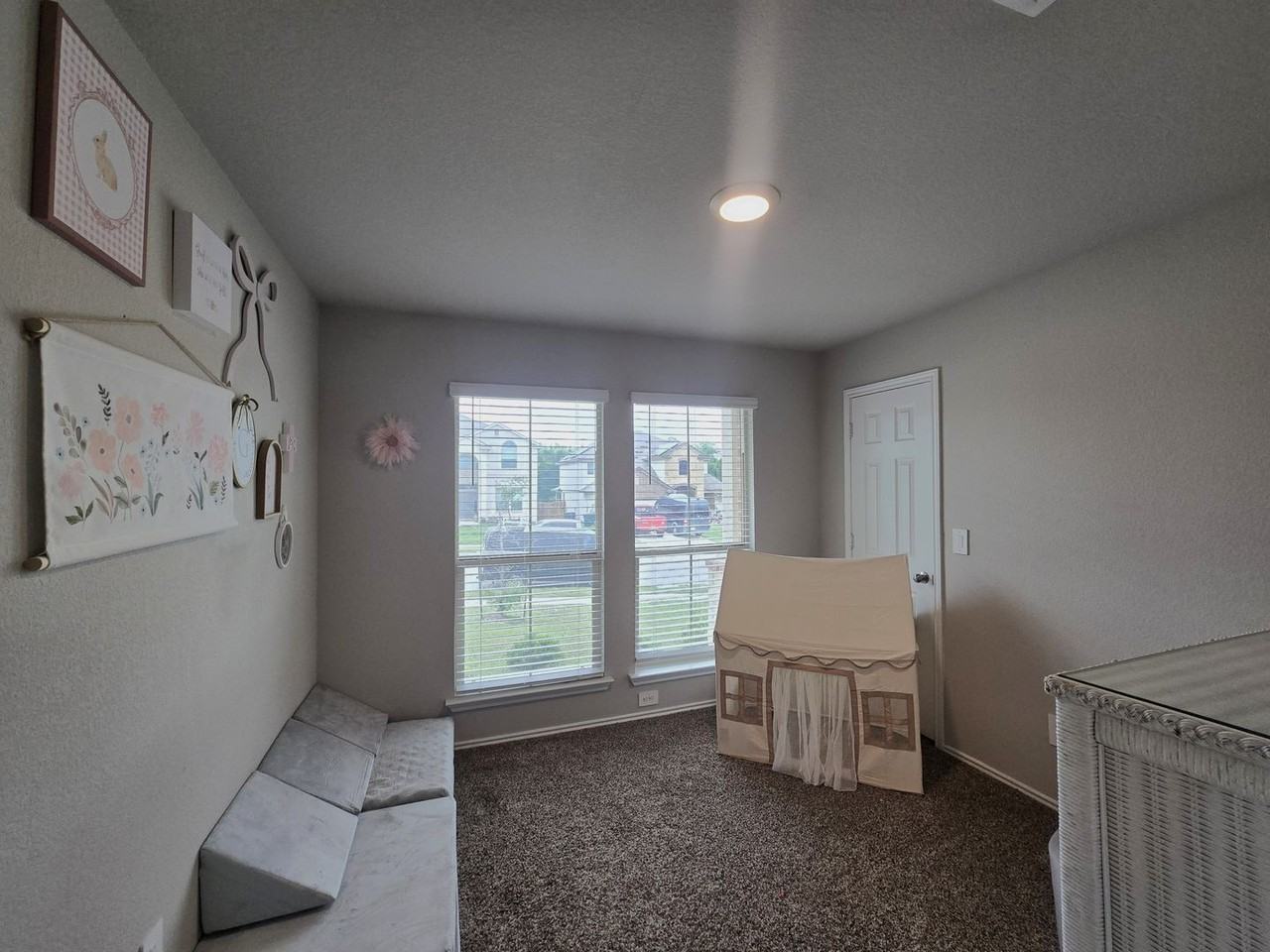 3061 Wigeon Way - Photo 3 of 35