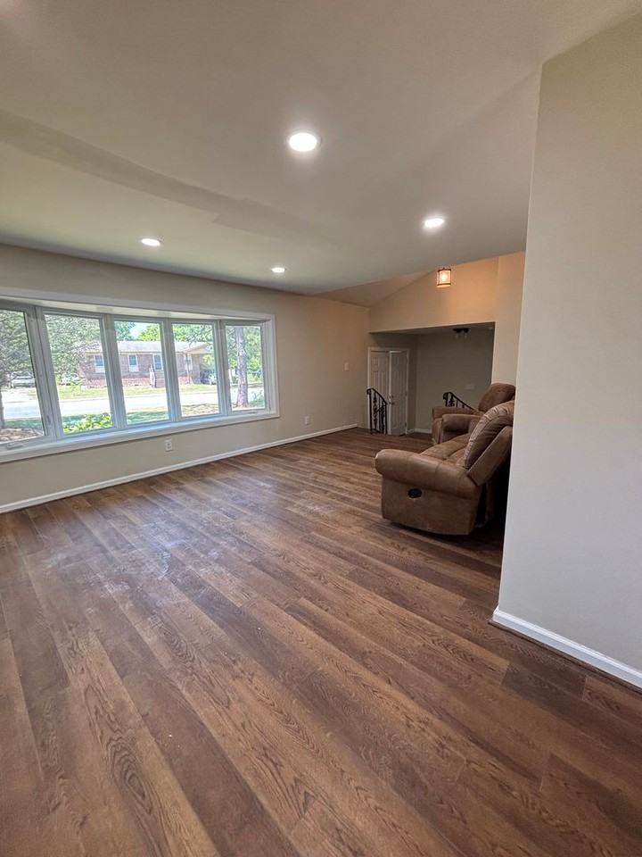 1728 Washington St - Photo 5 of 9