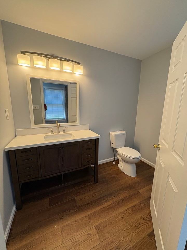 1728 Washington St - Photo 6 of 9