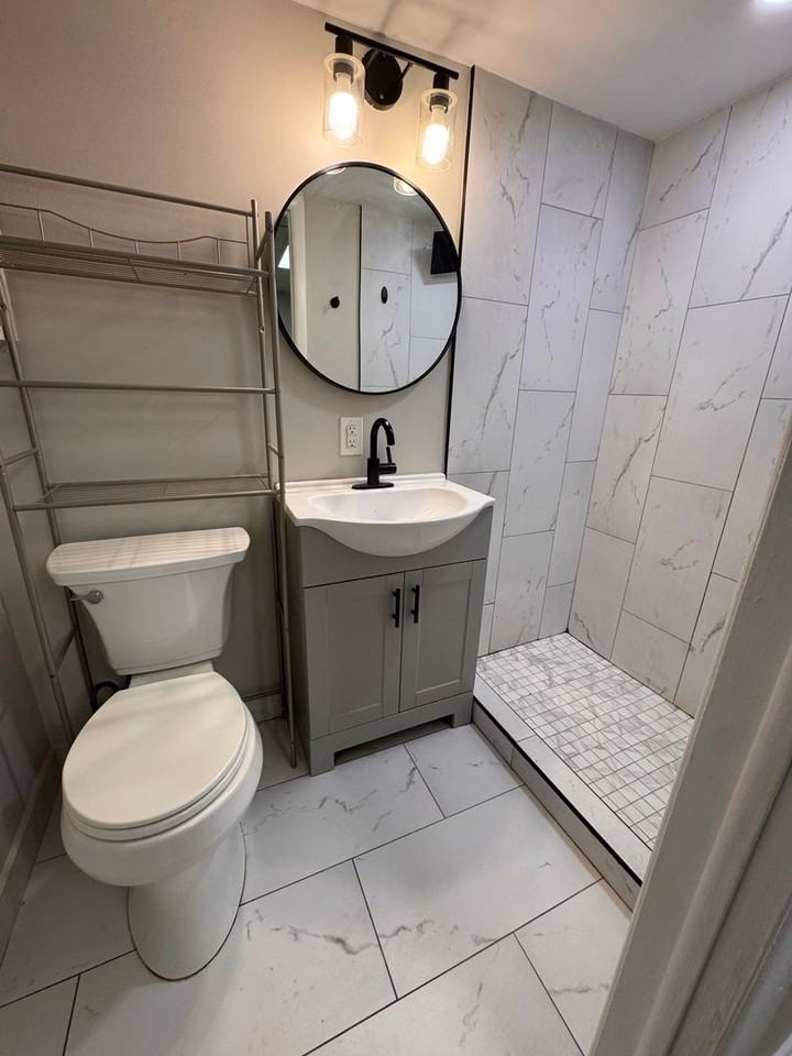 638 Atlantic St - Photo 5 of 7