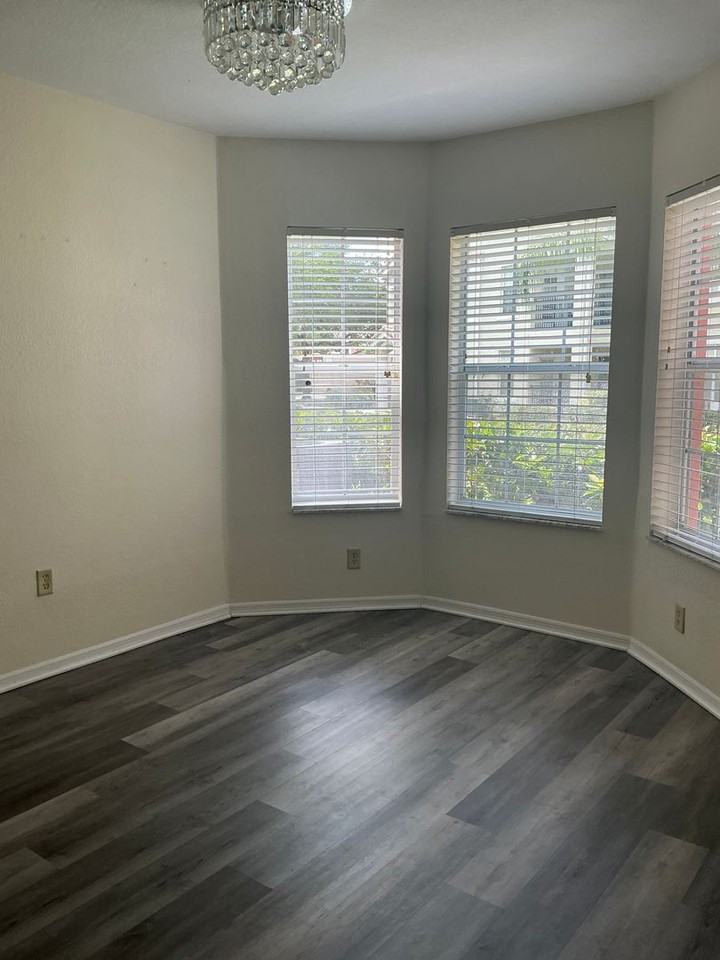 168 Sw Peacock Blvd #35-103 - Photo 6 of 12