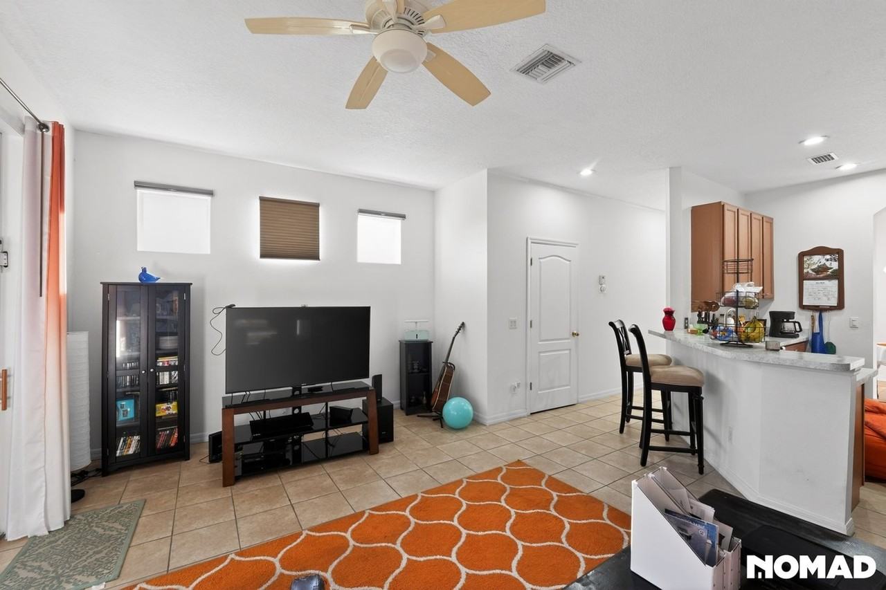 2346 Felicity Pl - Photo 4 of 36