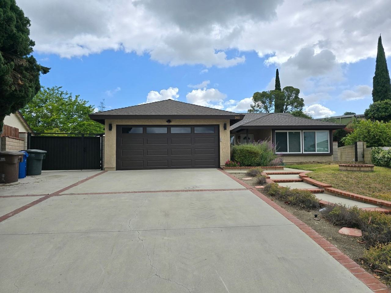 268 Centinary Dr - Photo 2 of 15