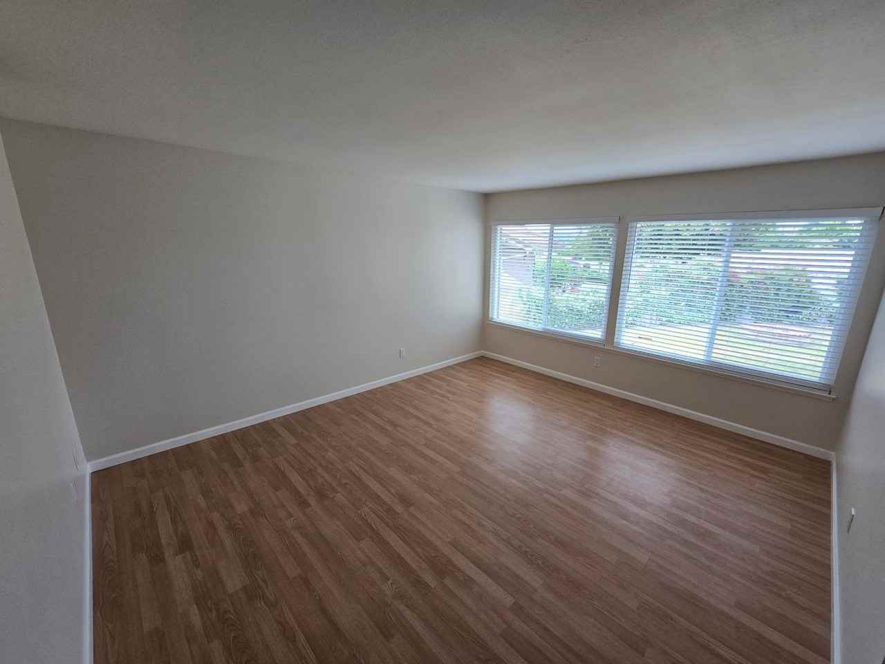 268 Centinary Dr - Photo 3 of 15
