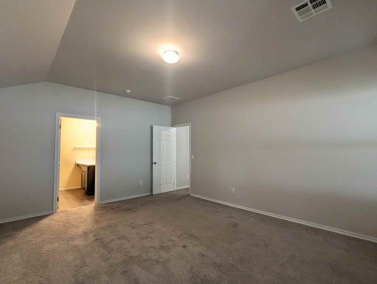 834 Highgarden Cir - Photo 7 of 15