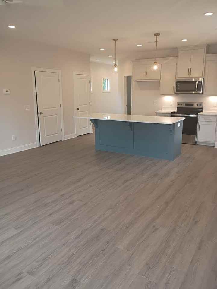 2414 6th St E - Photo 2 of 19