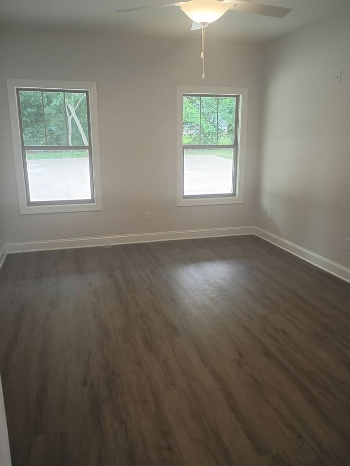 2414 6th St E - Photo 5 of 19