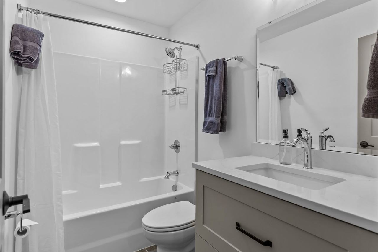 618 N 2nd St - Photo 4 of 22