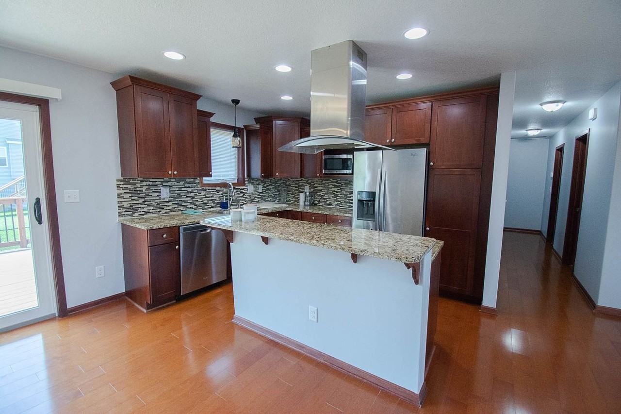 6143 39th Ave Nw - Photo 4 of 31