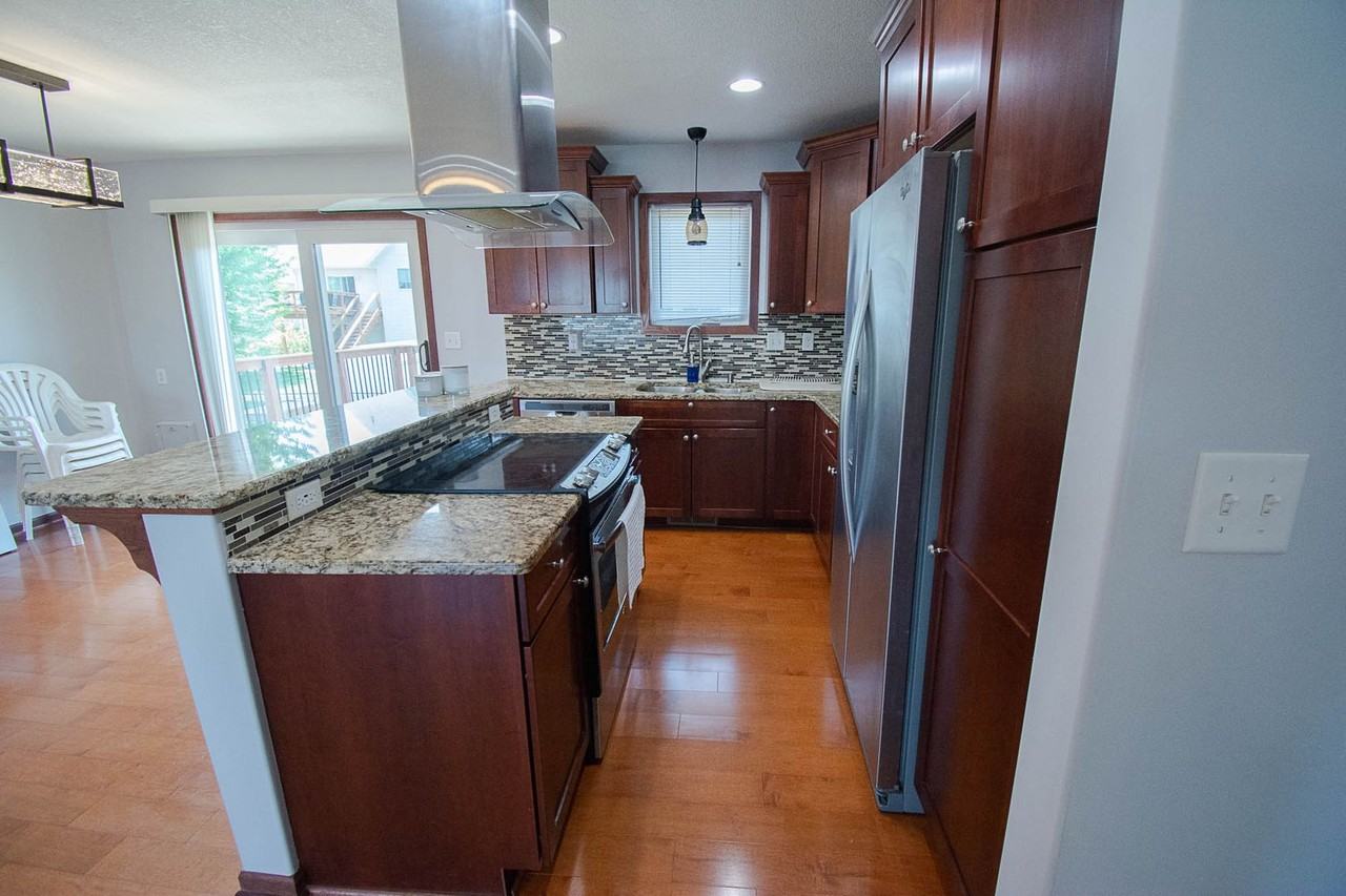 6143 39th Ave Nw - Photo 5 of 31