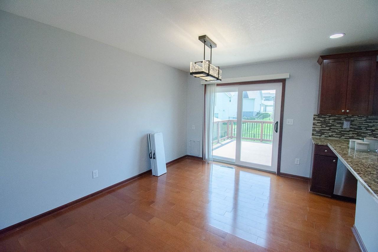 6143 39th Ave Nw - Photo 6 of 31