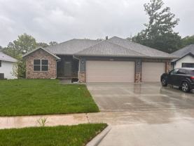 652 W Brook Hollow Rd - Photo 1 of 1