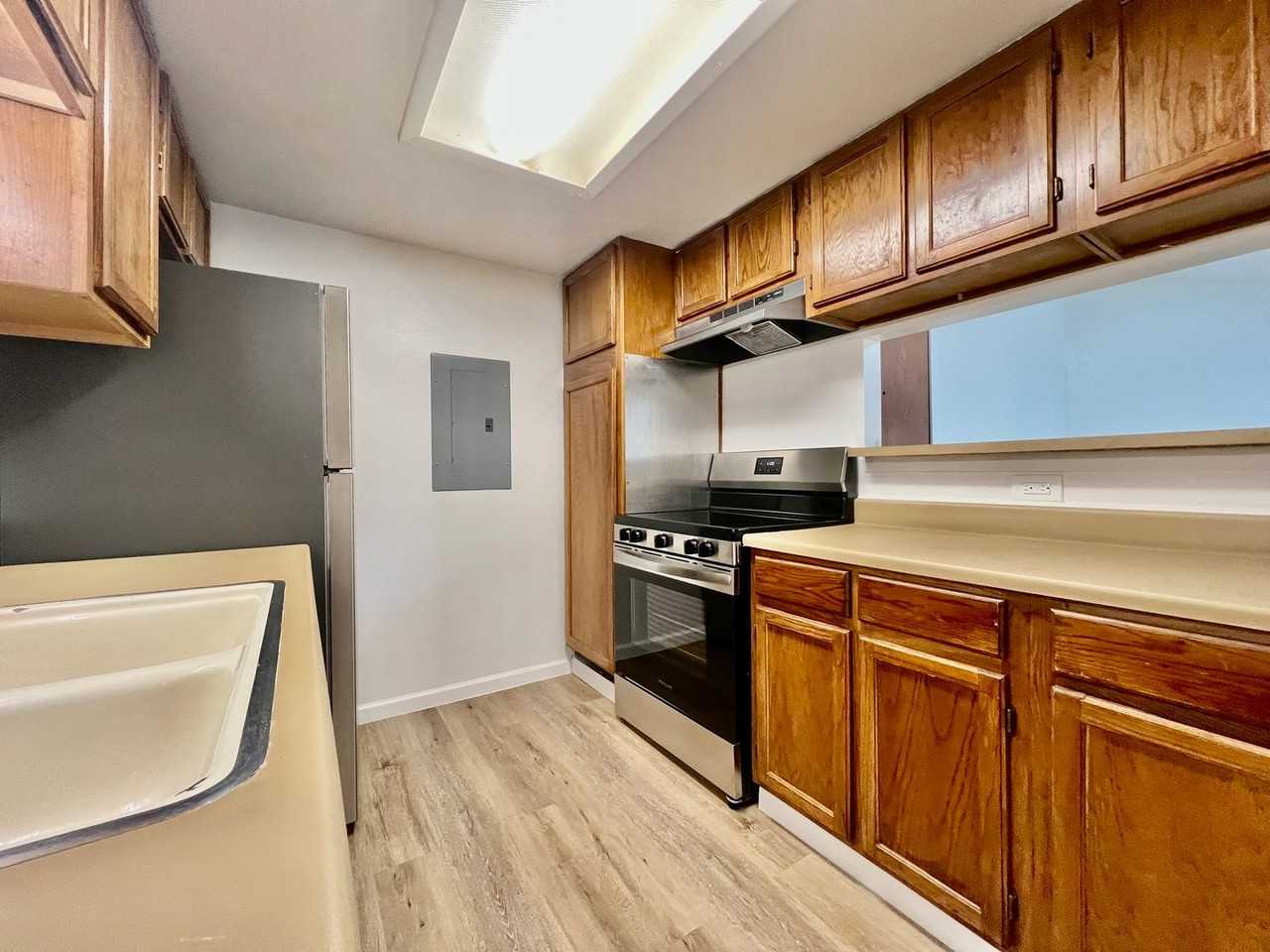 18073 E Ohio Ave - Photo 5 of 21
