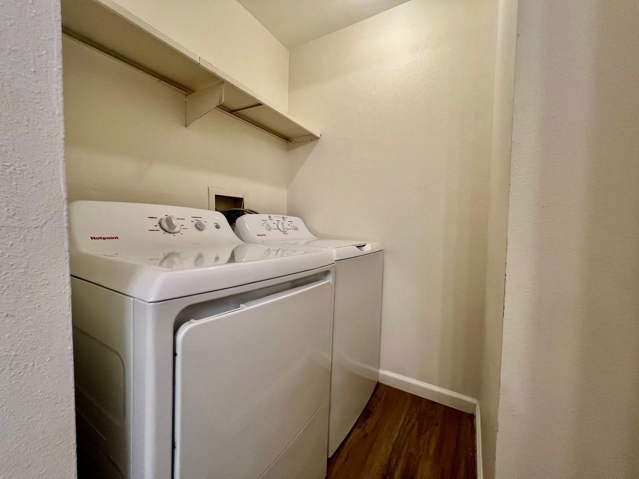 18073 E Ohio Ave - Photo 7 of 21