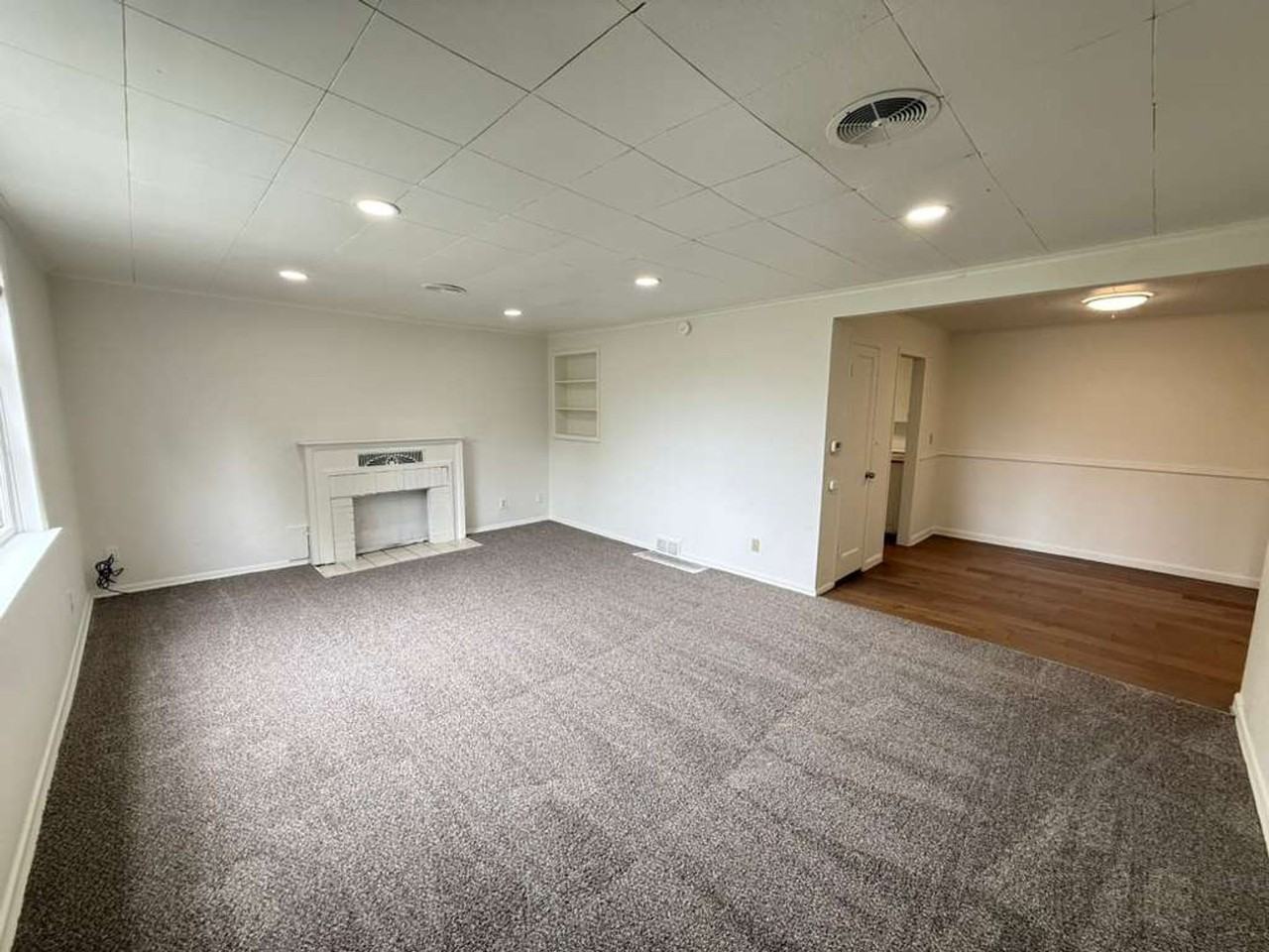 9242 2nd Ave Nw - Photo 4 of 26