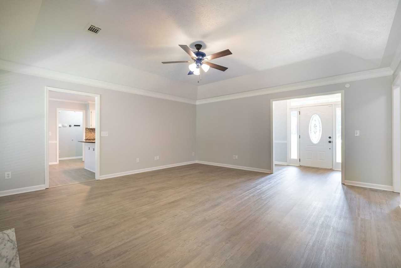 867 Lismore Dr - Photo 5 of 27