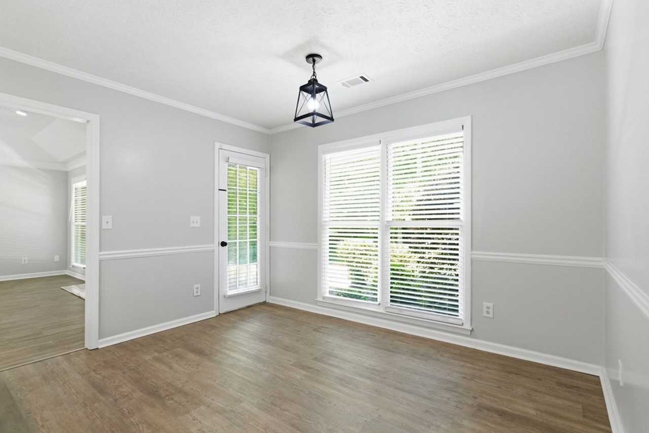 867 Lismore Dr - Photo 6 of 27