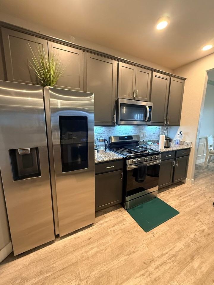 5569 Makalu Dr - Photo 2 of 18