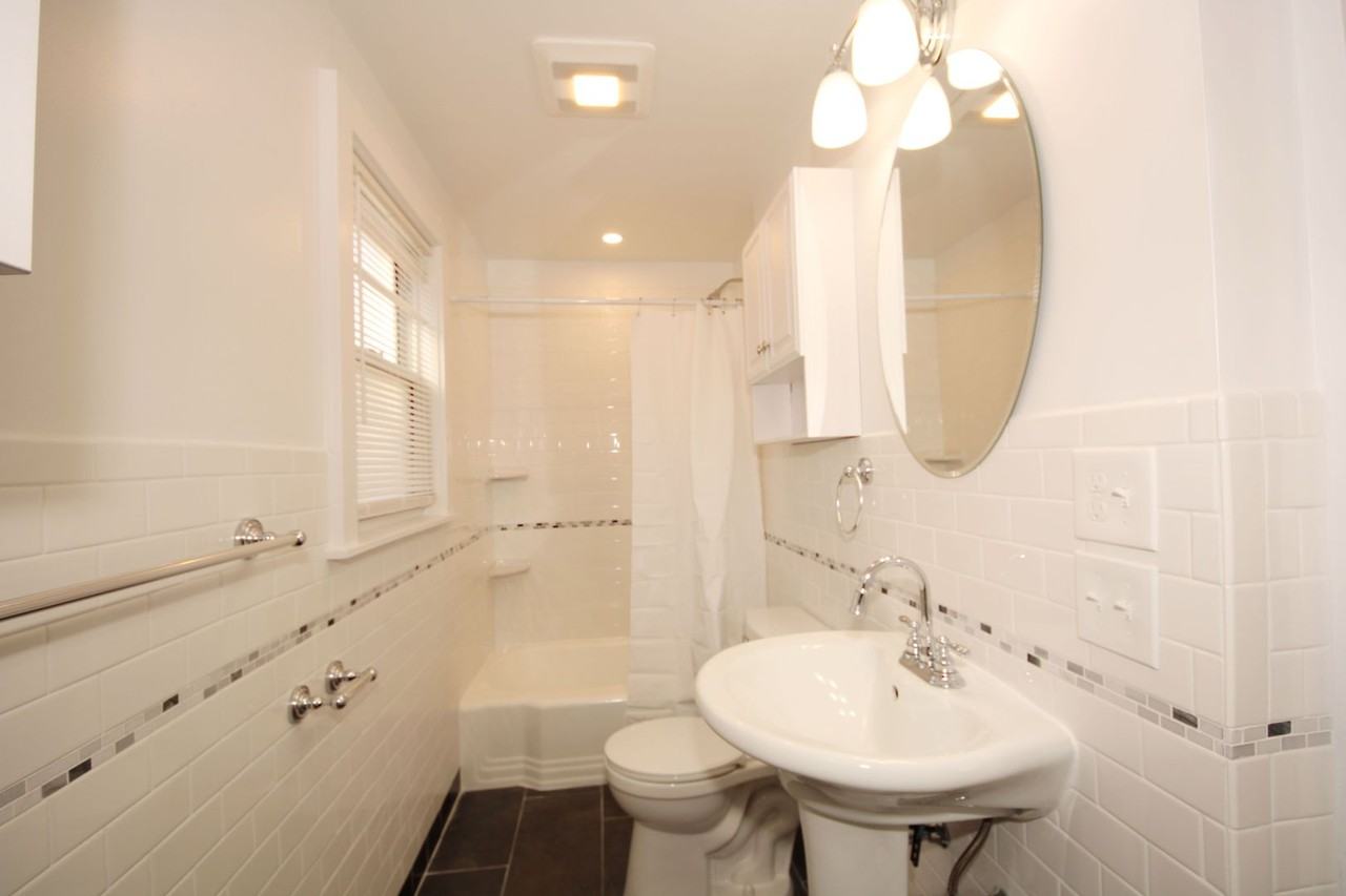 89 Cushing St - Photo 4 of 9