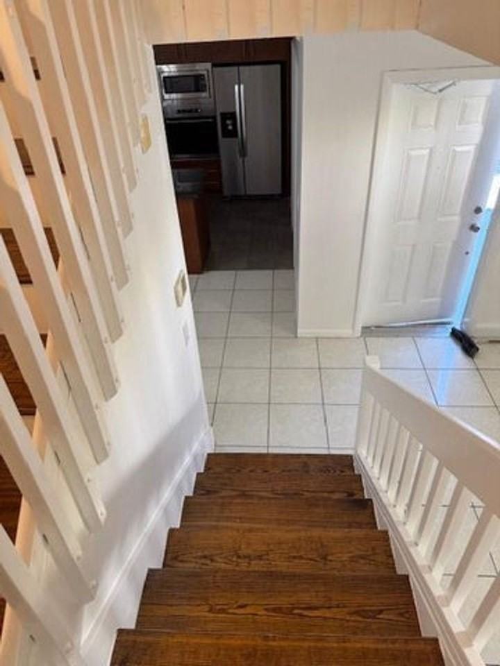 1210 Sw 118th Ter - Photo 2 of 15