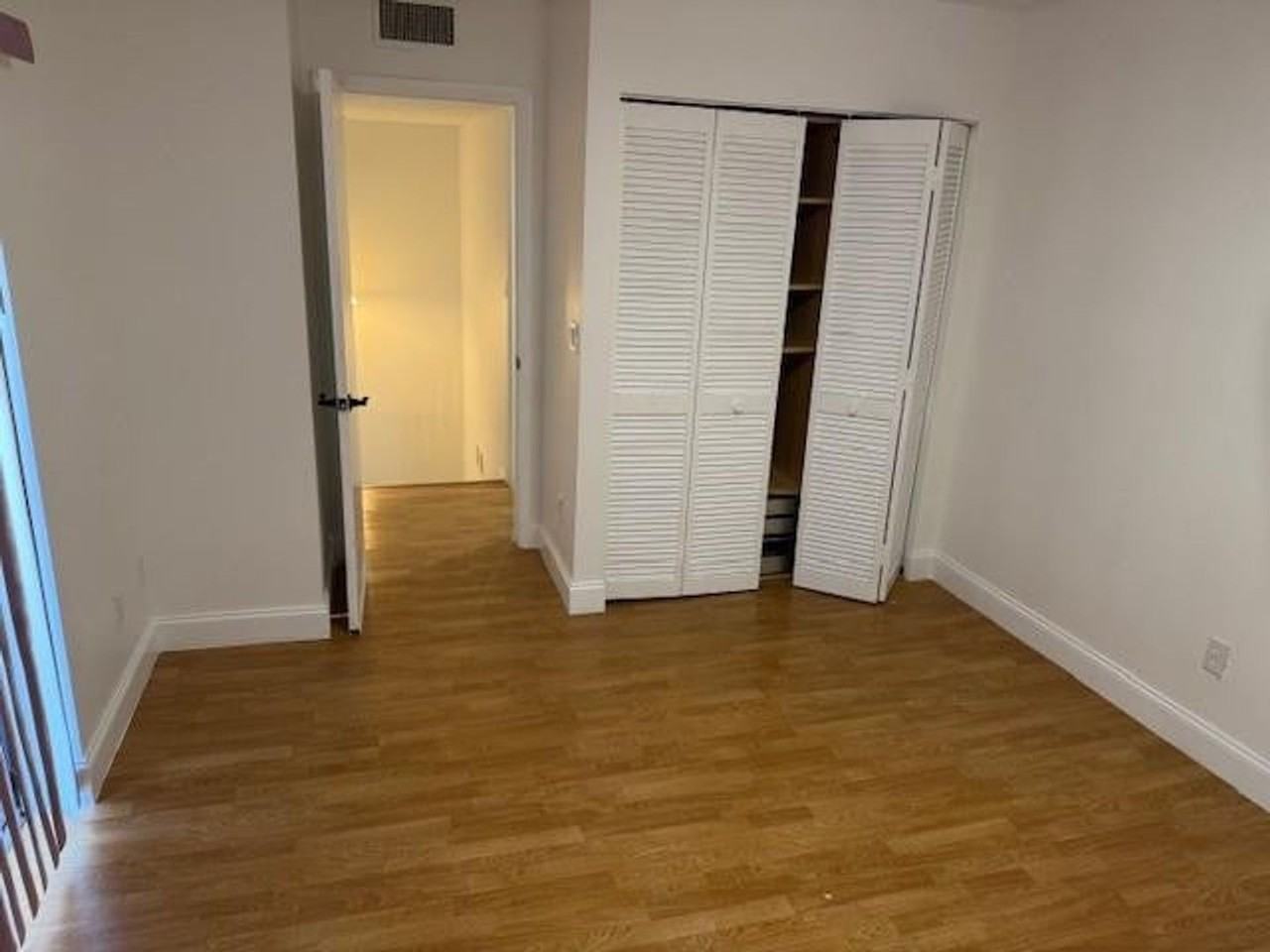 1210 Sw 118th Ter - Photo 6 of 15
