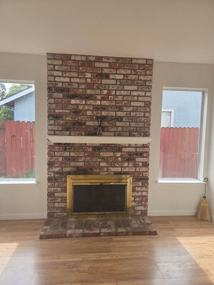 745 Monte Carlo Dr - Photo 5 of 37