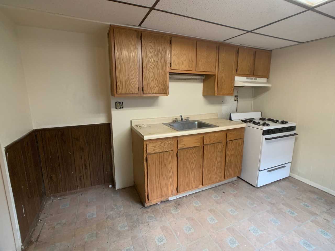 151 Virginia Ave - Photo 7 of 18