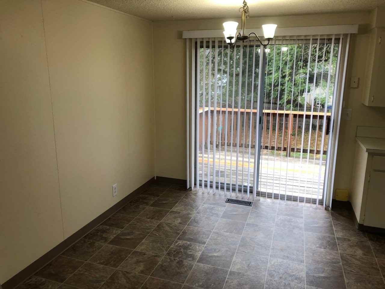 1009 N Hulet Ave - Photo 6 of 22