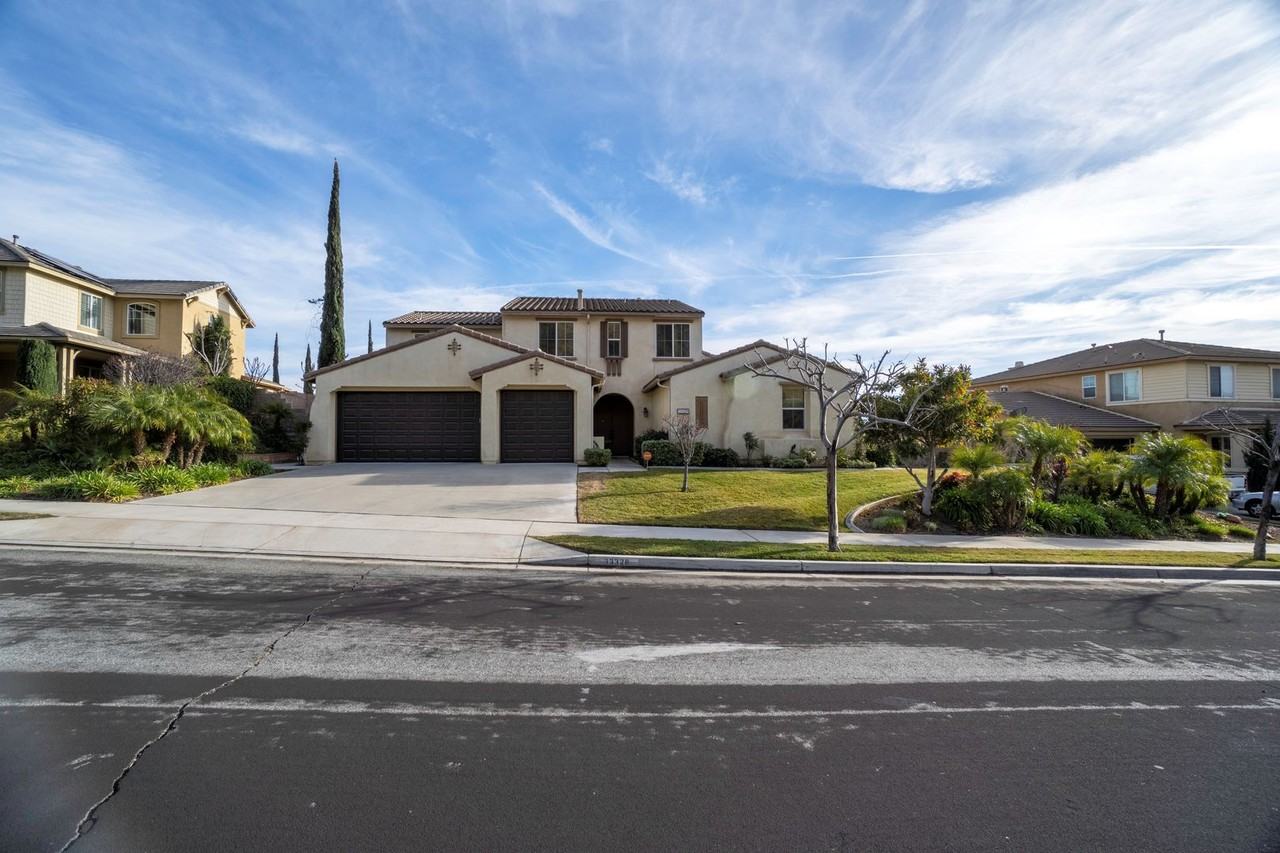 33329 Gold Mountain Rd - Photo 2 of 24