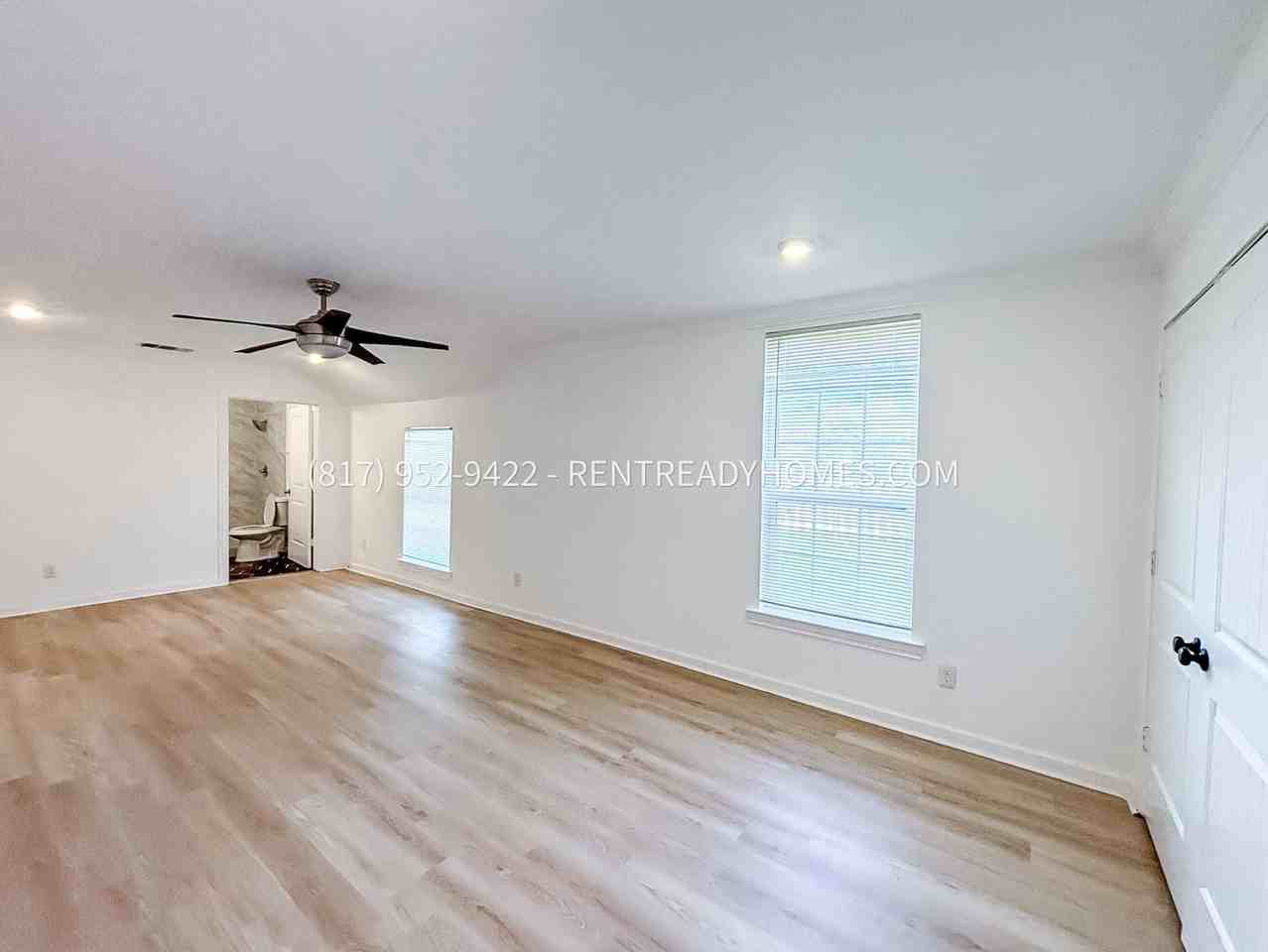 2117 Christine Ave - Photo 7 of 12